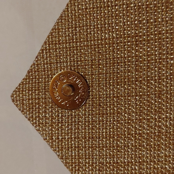 Clutch Purse with Strap and Saree Clip - Picture 12 of 12